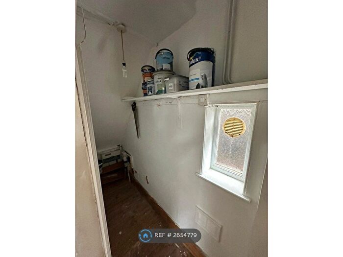 2 Bedroom End Terrace House To Rent In Willow Drive, Sheffield, S9