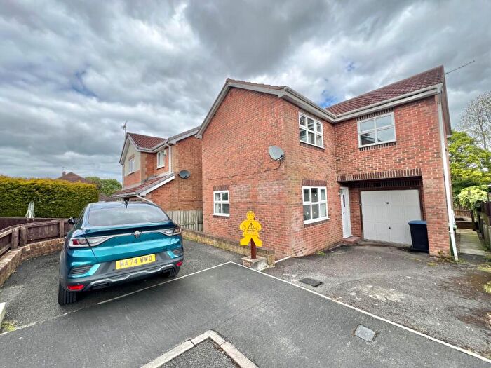 4 Bedroom Detached House To Rent In Dale Grove, Shildon, DL4