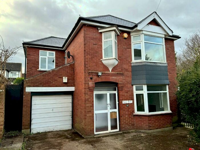 4 Bedroom Detached House To Rent In Cross Way, Rochester, Kent, ME1