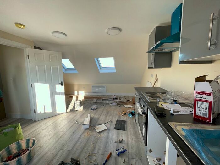 1 Bedroom Flat To Rent In Somerset Road, Southall UB1