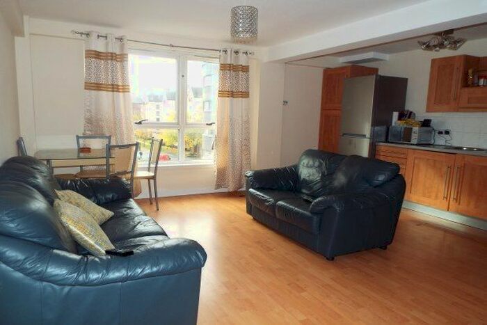 2 Bedroom Flat To Rent In Moir Street, Glasgow, G1