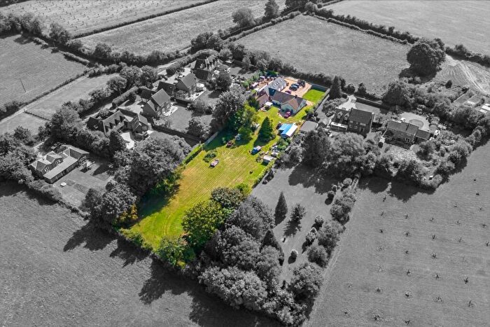 5 Bedroom Country House For Sale In The Wallops, SO20