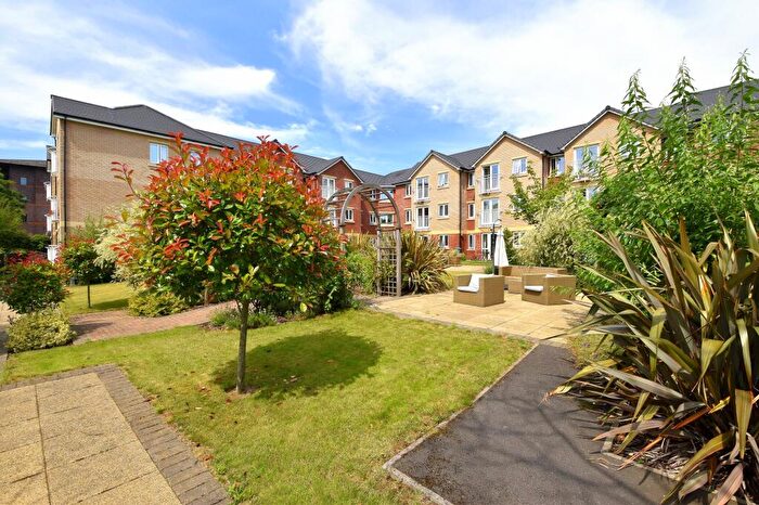 2 Bedroom Apartment For Sale In Handford Road, Ipswich, IP1