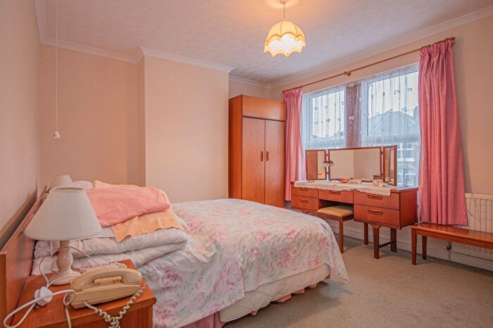 3 Bedroom Terraced House For Sale In The Crescent, Eastleigh, SO50