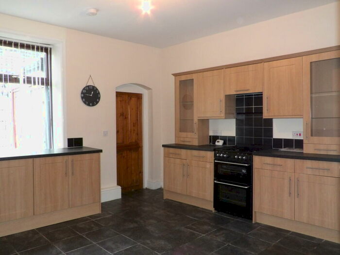 2 Bedroom House To Rent In Clifford Street, BB8