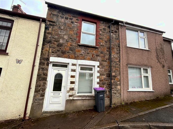 2 Bedroom Terraced House To Rent In Plasycoed Road, Pontnewynydd, Pontypool, NP4