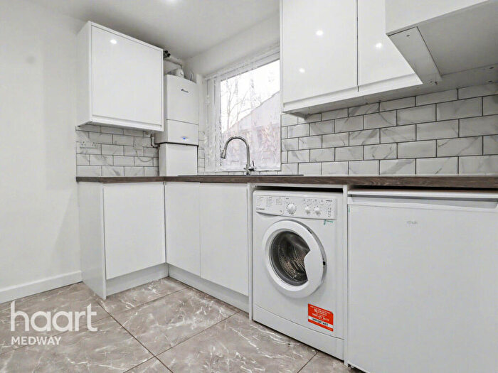 3 Bedroom Terraced House To Rent In Layfield Road, Gillingham, ME7