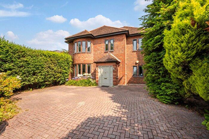 5 Bedroom Detached House To Rent In Hermitage Lane, London, NW2