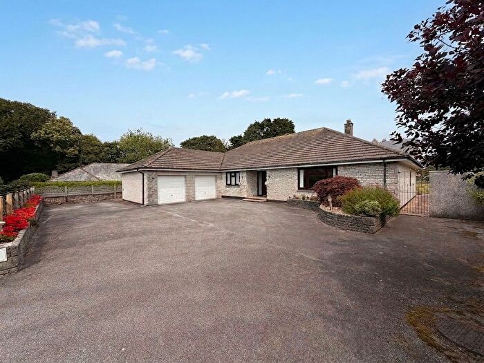 4 Bedroom Detached Bungalow For Sale In Lowenac Gardens, Camborne, TR14