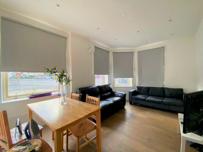 2 Bedroom Apartment To Rent In Rainsford Road, Chelmsford, CM1