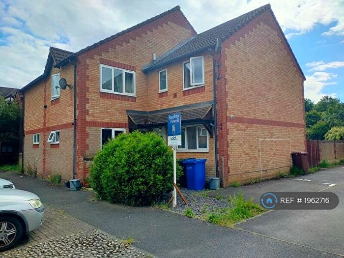3 Bedroom Terraced House To Rent In Broome Way, Banbury, OX16