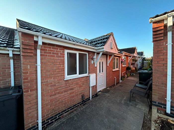 2 Bedroom Bungalow To Rent In Gardeners Close, Carlton, NG4