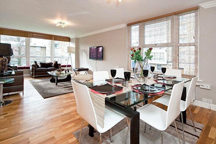 3 Bedroom Apartment To Rent In St. Johns Wood Park, London, NW8