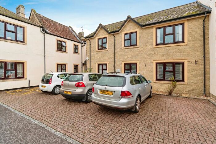 1 Bedroom Flat For Sale In Spa Road, Melksham, SN12