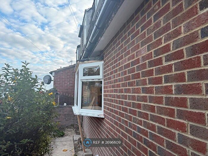 4 Bedroom Semi-Detached House To Rent In Swincar Avenue, Yeadon, Leeds, LS19