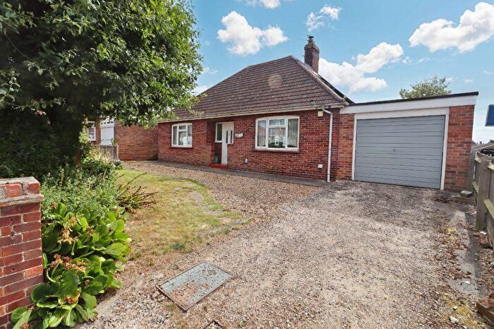 2 Bedroom Detached Bungalow To Rent In Richard Avenue, Brightlingsea, CO7