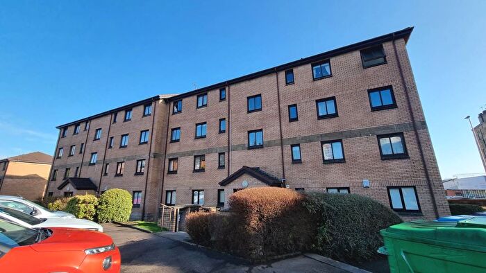 2 Bedroom Flat To Rent In Stock Avenue, Paisley, PA2