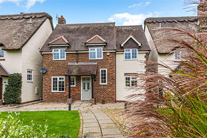 3 Bedroom Detached House For Sale In The Beaches, Waterford Gardens, Climping, Littlehampton, BN17