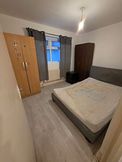 1 Bedroom Flat To Rent In Fieldgate Street, London, E1