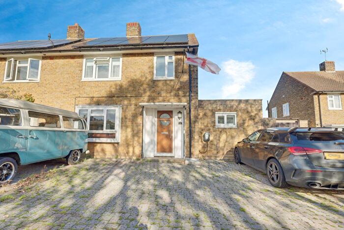 3 Bedroom End Terrace House For Sale In Blackgate Road, Shoeburyness, SS3