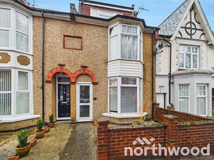 3 Bedroom Terraced House For Sale In Lower Queens Road, Town Centre, Ashford, TN24