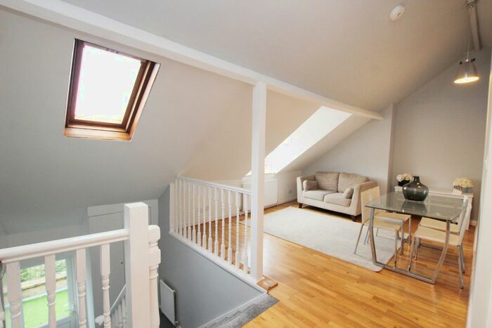 1 Bedroom Flat To Rent In Josephine Avenue, London, SW2