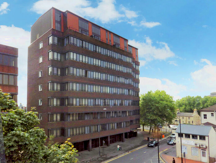 2 Bedroom Apartment For Sale In Farnsby Street, Swindon, Wiltshire, SN1