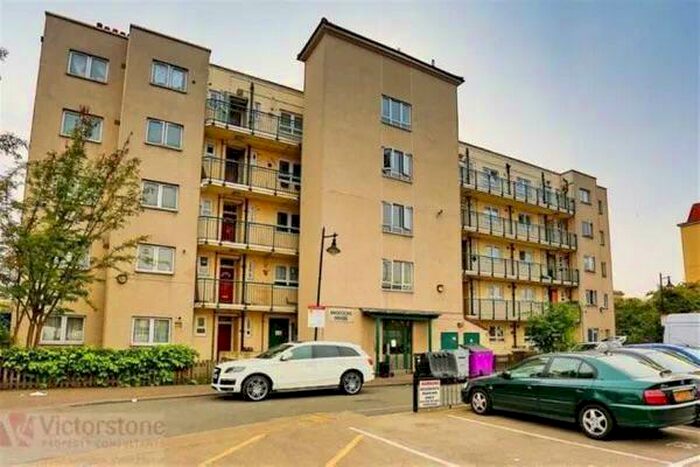 4 Bedroom Flat To Rent In Cornwell Street, : Bed Bath Furn, E1