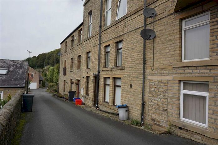 2 Bedroom Terraced House To Rent In Wakefield Road, Sowerby Bridge HX6