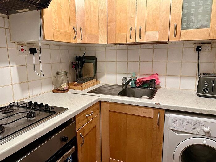 1 Bedroom Flat To Rent In Lewisham Road, London, SE13