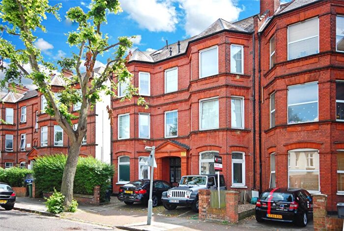 2 Bedroom Apartment To Rent In St. Pauls Avenue, London, NW2