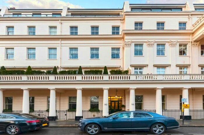 1 Bedroom Flat To Rent In Eaton Square, Belgravia, London, SW1W