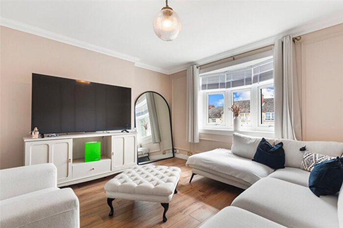 3 Bedroom Terraced House For Sale In North Calder Drive, Airdrie, North Lanarkshire, ML6