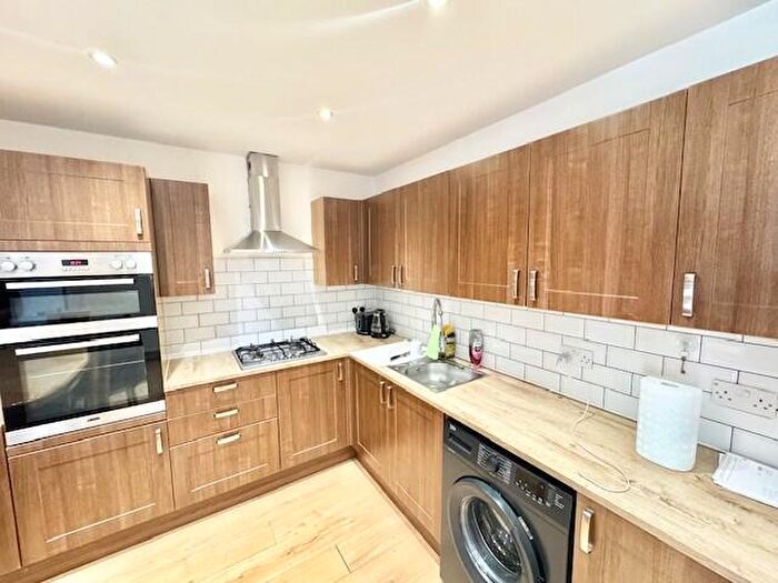 3 Bedroom House To Rent In Frederick Road, Rainham, RM13