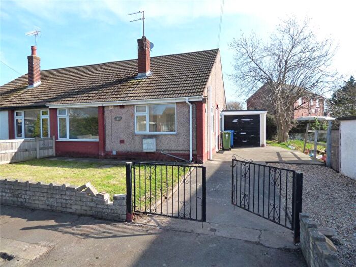 2 Bedroom Bungalow For Sale In Howell Drive, Rhyl, Denbighshire, LL18