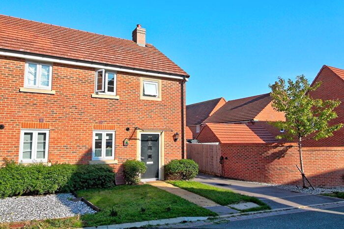 3 Bedroom Semi-Detached House For Sale In Tubb Way, Basingstoke, RG24