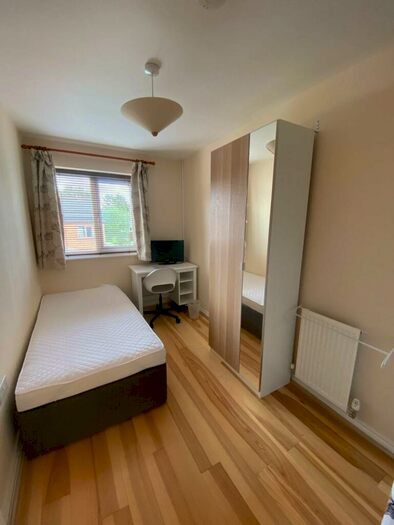 4 Bedroom House To Rent In Maplin Close, Canley, Coventry, CV4