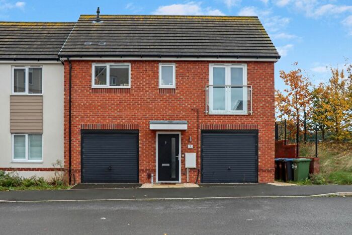 1 Bedroom Coach House To Rent In Hansen Close, Rugby, Warwickshire, CV21