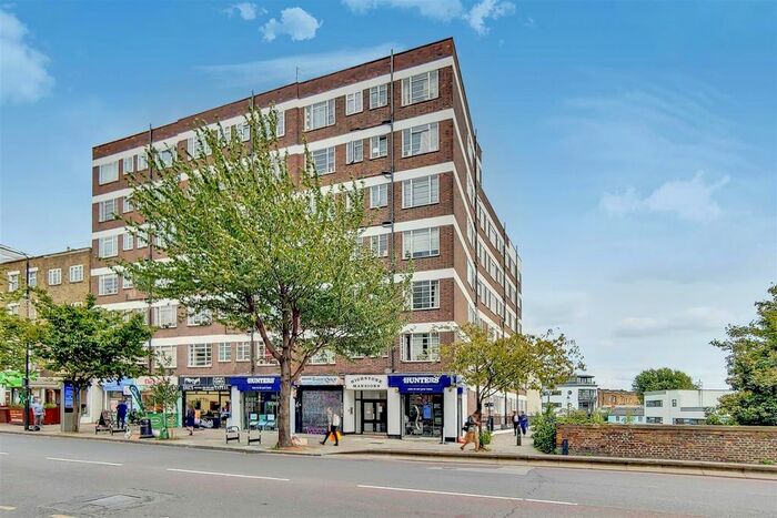 2 Bedroom Flat To Rent In Highstone Mansions, Camden Road, London, NW1