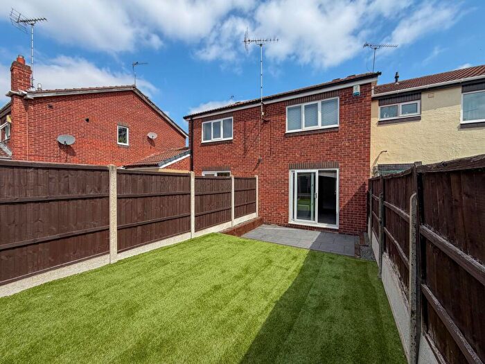 2 Bedroom Terraced House For Sale In Stable Close, Worksop, S81