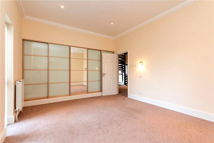 5 Bedroom Detached House To Rent In Beechwood Park, Markyate, St. Albans, AL3