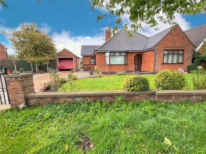 3 Bedroom Bungalow To Rent In Orton Road, Warton, Tamworth, Warwickshire, B79