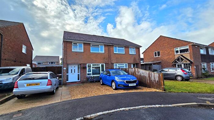 3 Bedroom Semi-Detached House To Rent In Stroma Gardens, Hailsham, BN27
