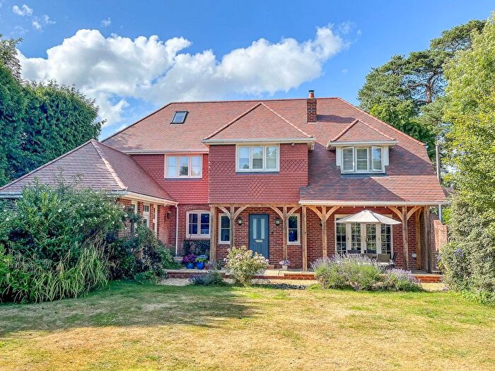 4 Bedroom Detached House For Sale In Broadlands Road, Brockenhurst, SO42