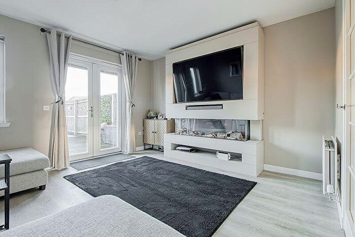 4 Bedroom Terraced House For Sale In South Chesters Medway, Bonnyrigg, EH19