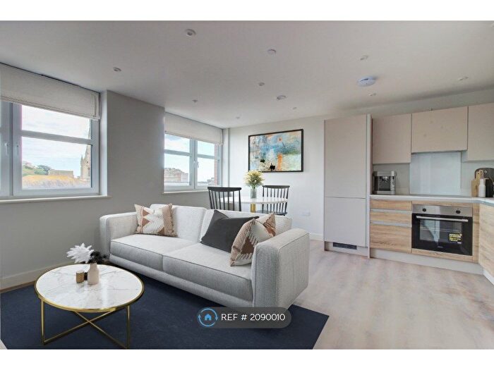 2 Bedroom Flat To Rent In Bournemouth House, Bournemouth, BH1