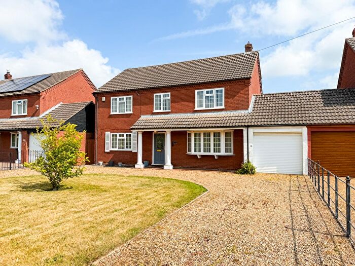 4 Bedroom Detached House For Sale In Hardingham Street, Hingham, Norwich, Norfolk, NR9