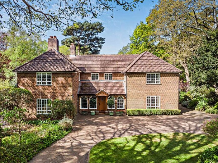 5 Bedroom Detached House For Sale In Trottiscliffe Road, Addington, West Malling, Kent, ME19