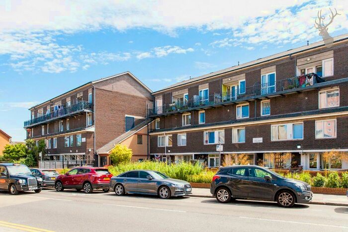 3 Bedroom Flat To Rent In Tufnell Court, E3