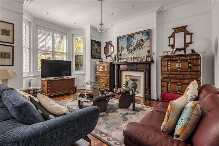 6 Bedroom Property To Rent In Platts Lane, London, NW3